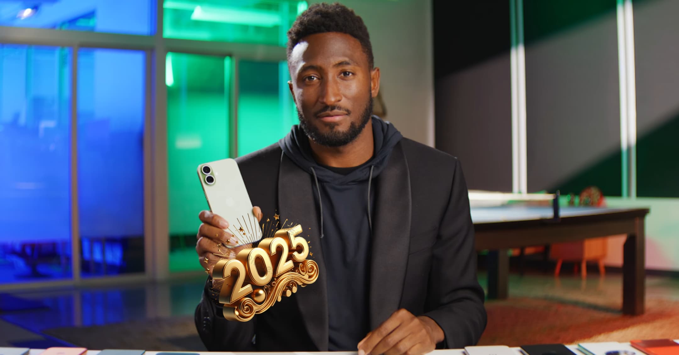 iPhone 17 Named 'Phone of the Year' in MKBHD Smartphone Awards 2025