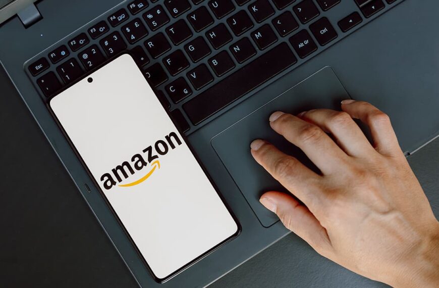 Amazon Is Building a Phone Again