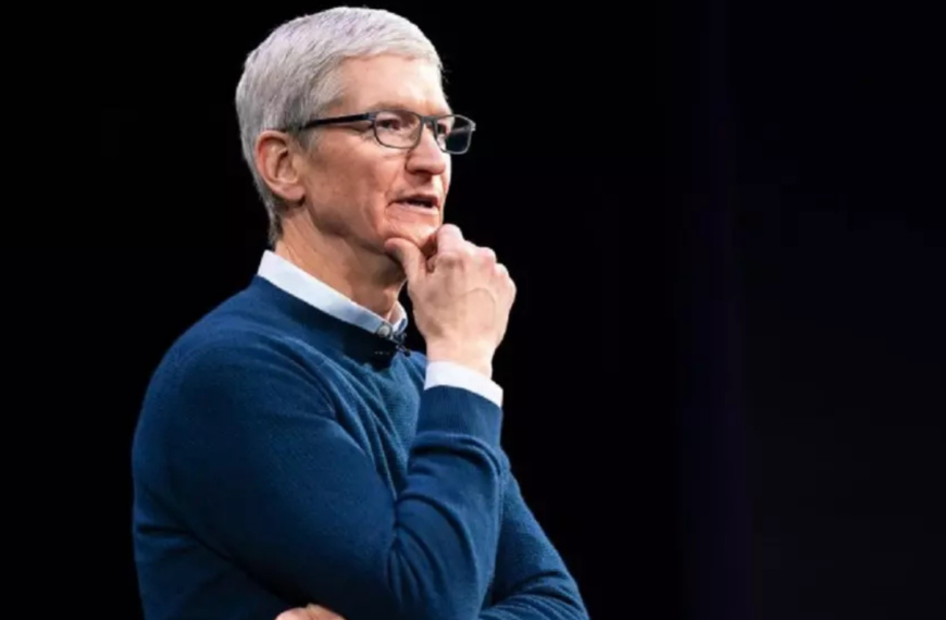 Apple Just Admitted It Can't Win the AI Race Alone Here's Its Plan B